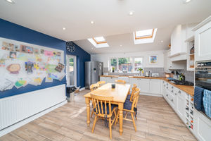 kitchen- click for photo gallery
